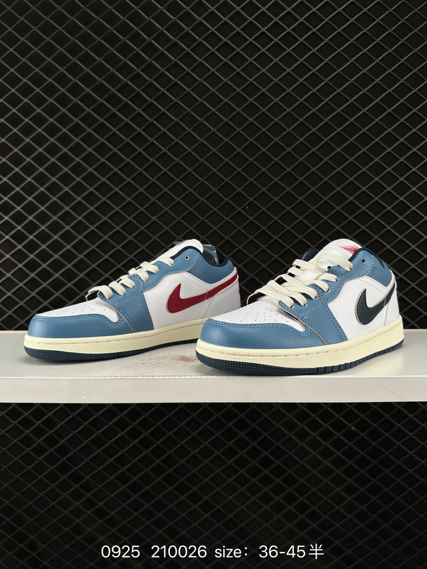 Nike Air Jordan 1 Low SE